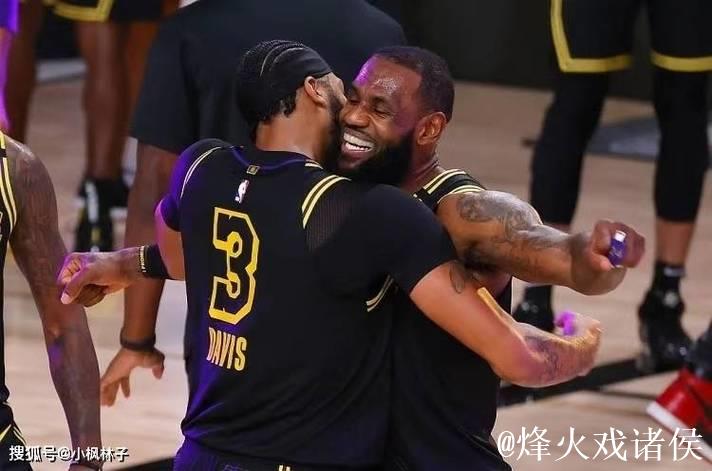 詹姆斯今年不再办迷你训练营 球队无新人加入